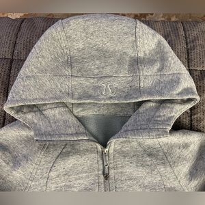 Lululemon Scuba Hoodie Size 4 EUC